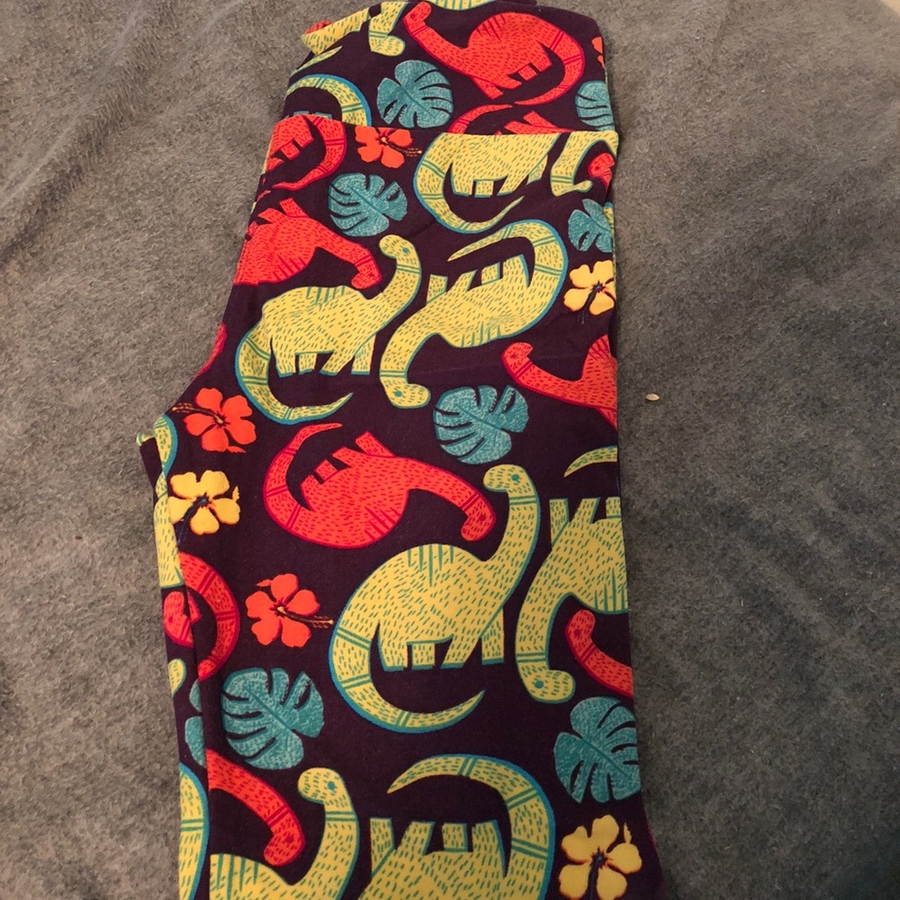Dino lularoe leggings